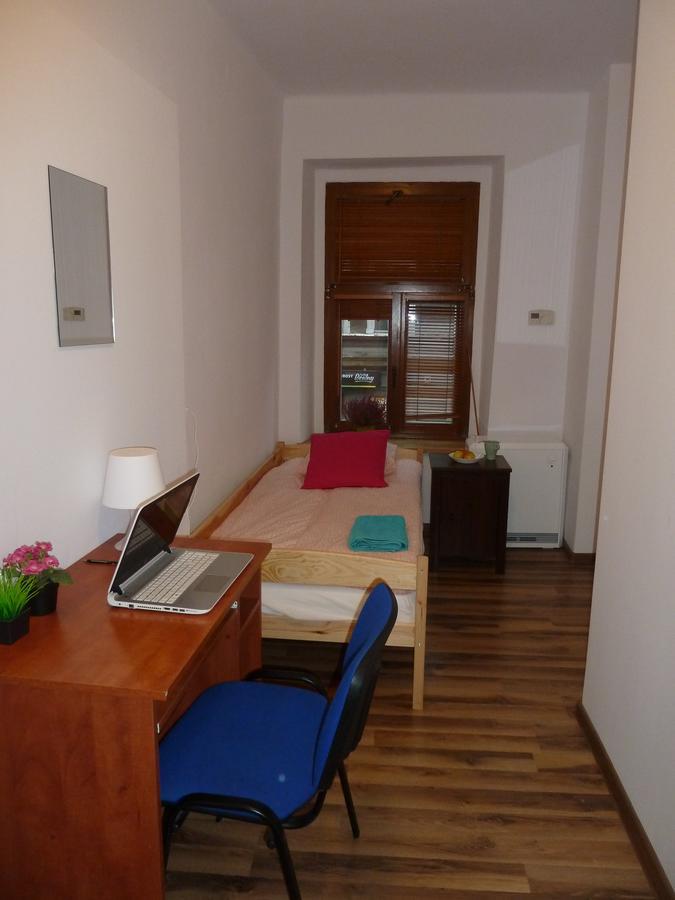 Hostel Gliwice Centrum Parking Dış mekan fotoğraf